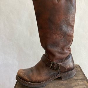 Frye brown boots very loved